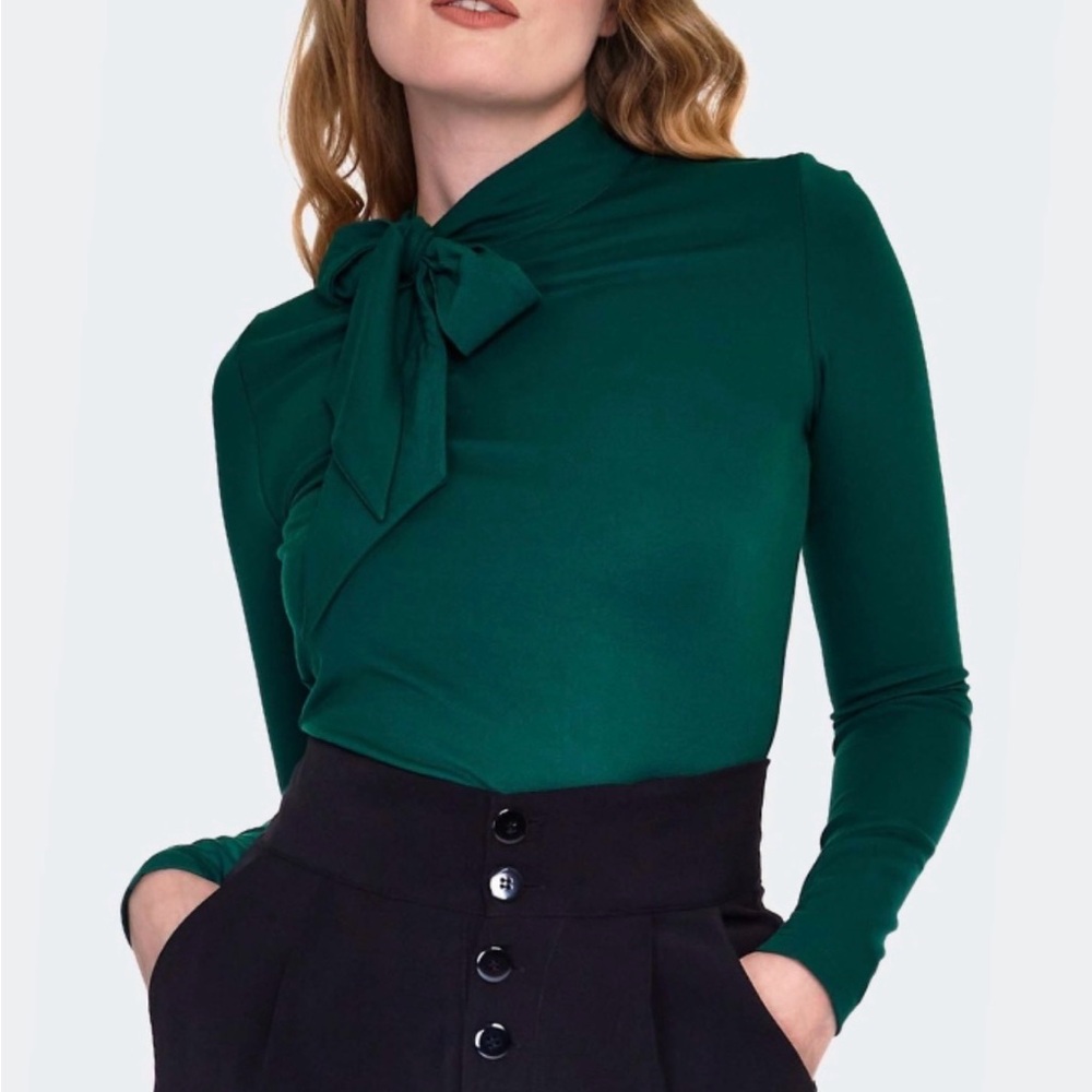 NWT Voodoo Vixen Green Long Sleeve Blouse